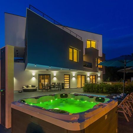 Luxury Apartment Noa Njivice Dış mekan fotoğraf