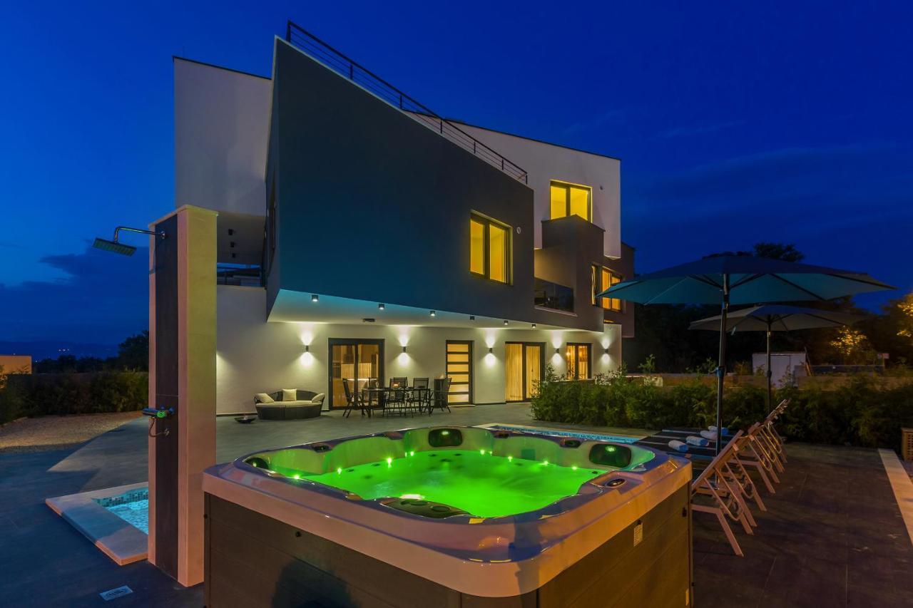 Luxury Apartment Noa Njivice Dış mekan fotoğraf