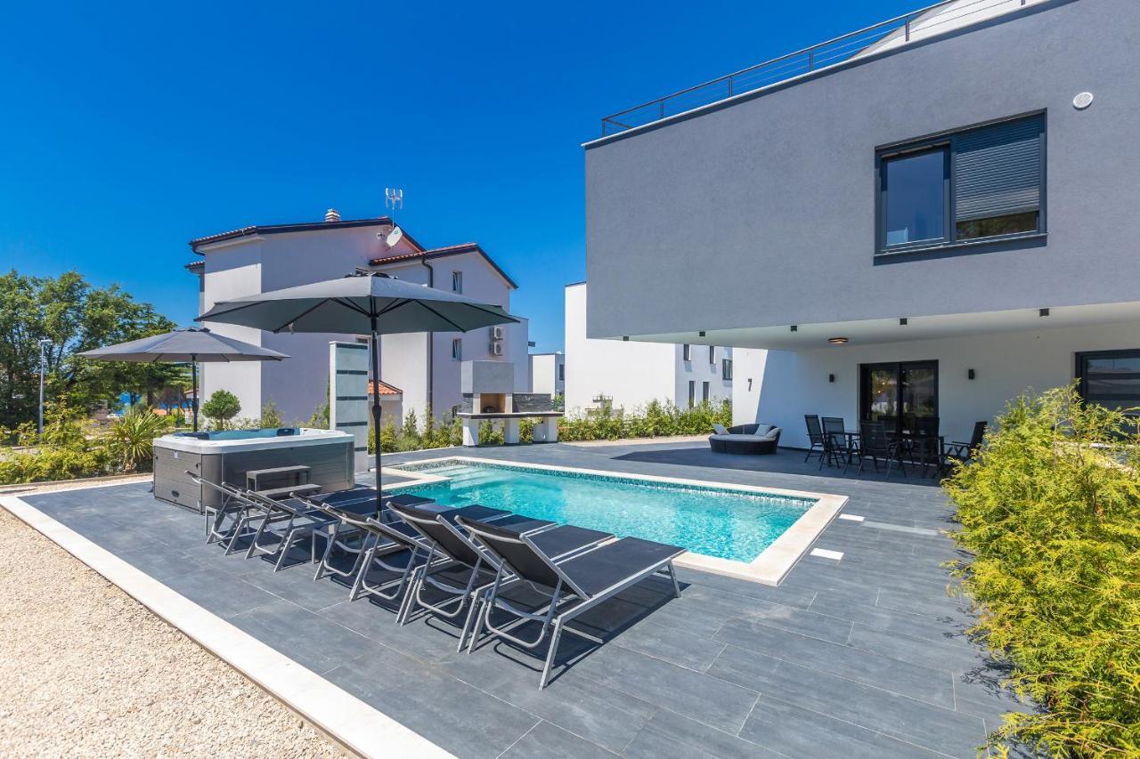 Luxury Apartment Noa Njivice Dış mekan fotoğraf